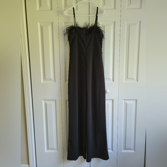 Feathered Black jumpsuit - Picture 4 of 9